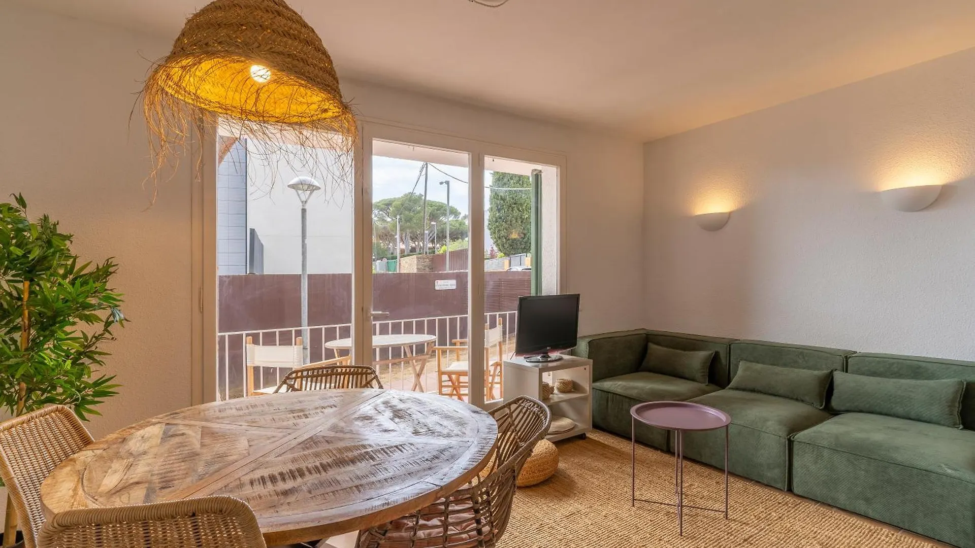 Apartamentos Casa Marea Calella Palafrugell Con Parking Calella De Palafrugell 0*,  Spain