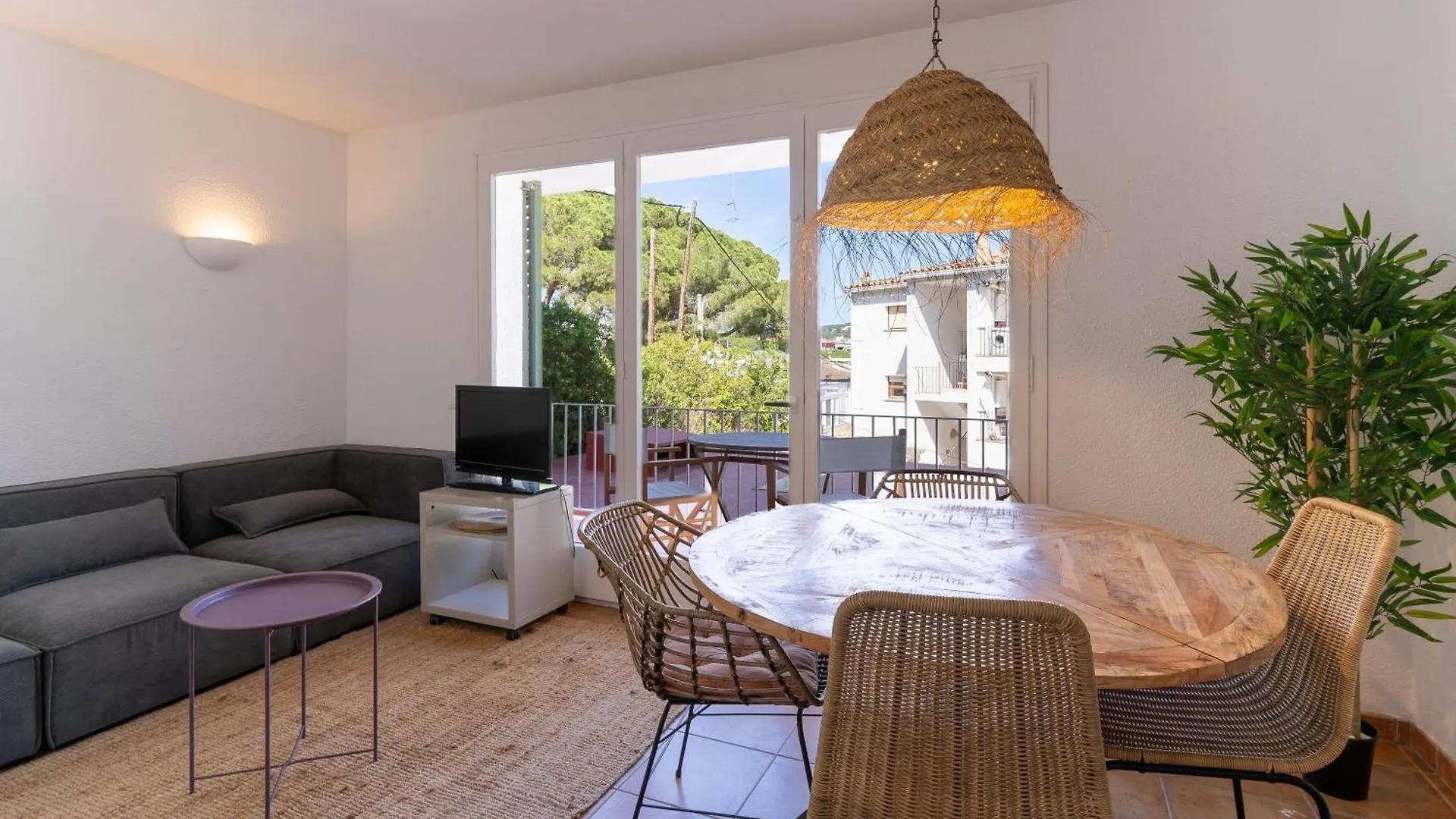 Apartamentos Casa Marea Calella Palafrugell Con Parking Calella De Palafrugell Spain